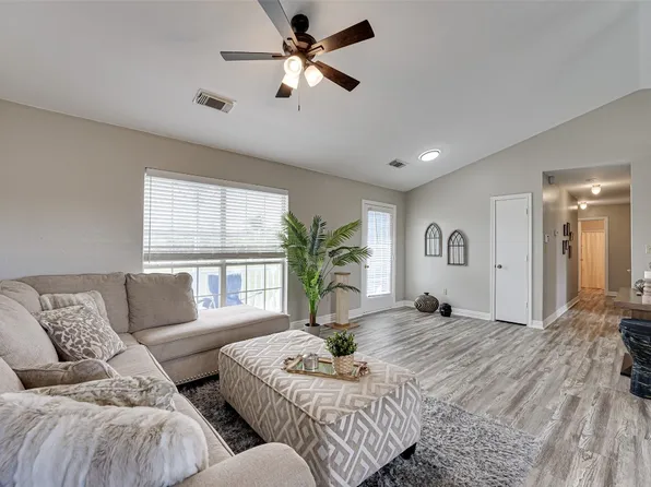 205 Butler Rd, Maypearl, TX 76064