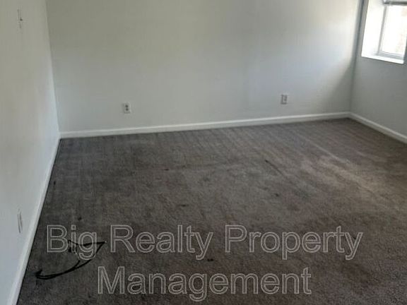 3rd image of 29 N Main St APT 3C
