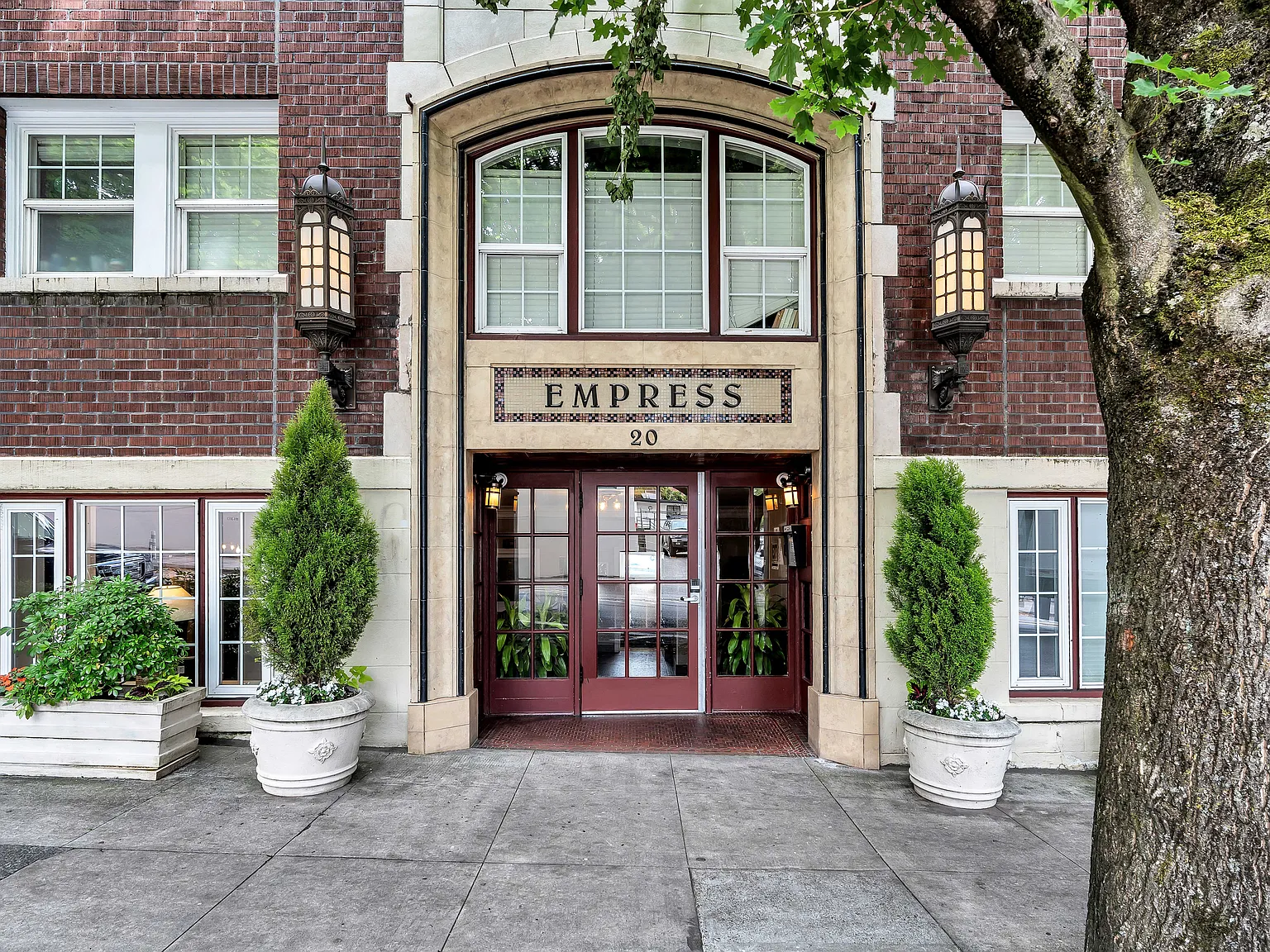 2 bed, 722 sqft, $1,750 — Photo 3