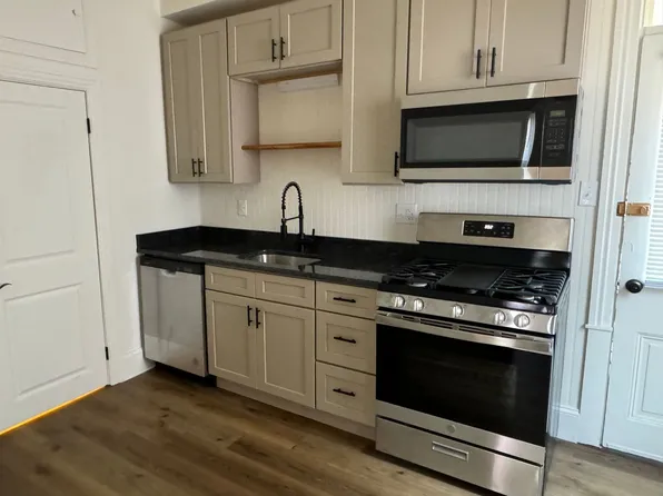 24 N 8th St, 24 N 8th St APT 1, Columbia, PA 17512