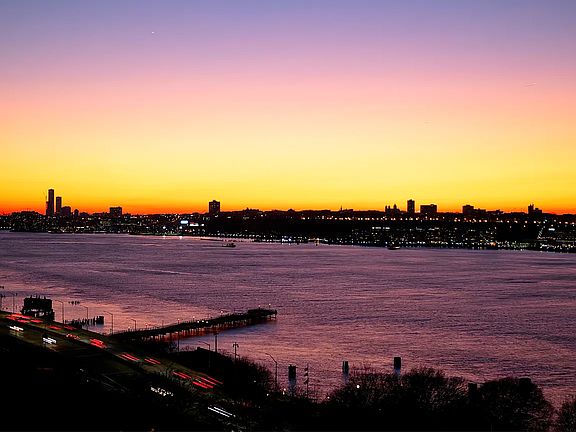 4th image of 33 Riverside Dr APT 14A