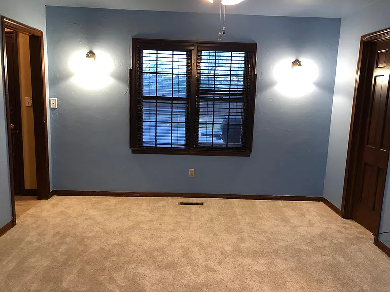 6444 N Harvard Ave — Photo 8