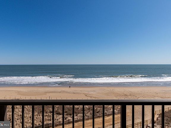 5th image of 5801 Atlantic Ave Unit 611