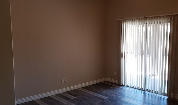 4th image of 15431 W Banff Ln