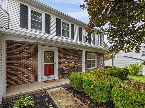 5th image of 19 Pearson Ln