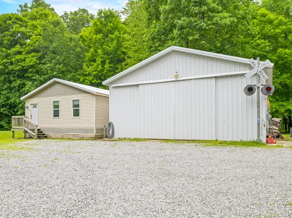 5858 N West Shore Dr, Morgantown, IN 46160