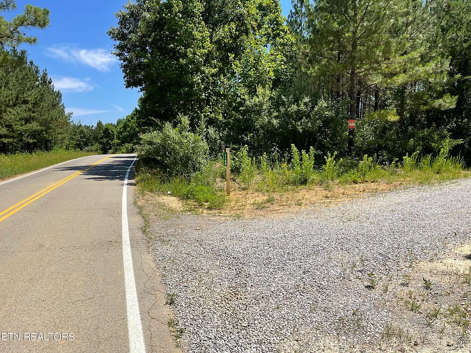2nd image of 1160 W Robbins Rd