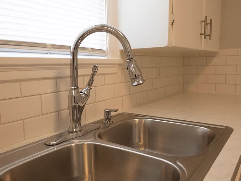 4406 Center St — Photo 5