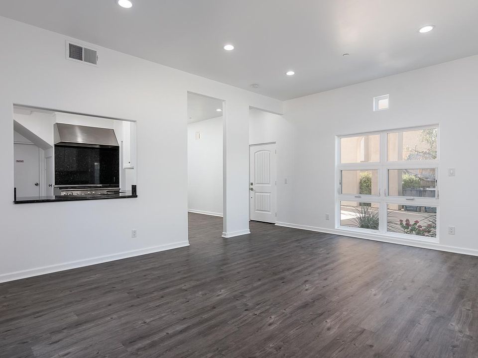 1st image of 402 W Lincoln Ave Unit 1