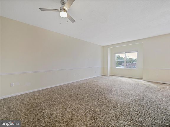 4th image of 1006 W Irvin Ave