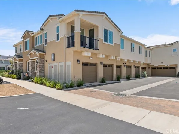 16571 Wyndham Ln #9, Fontana, CA 92336
