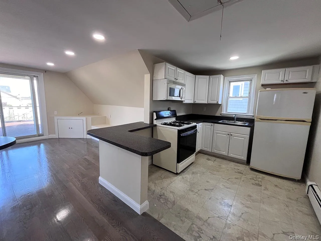 1 bed, 1.0 bath, 1778 sqft, $2,600 — Photo 2