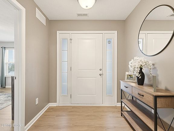 4th image of 524 Golden Wing Rd