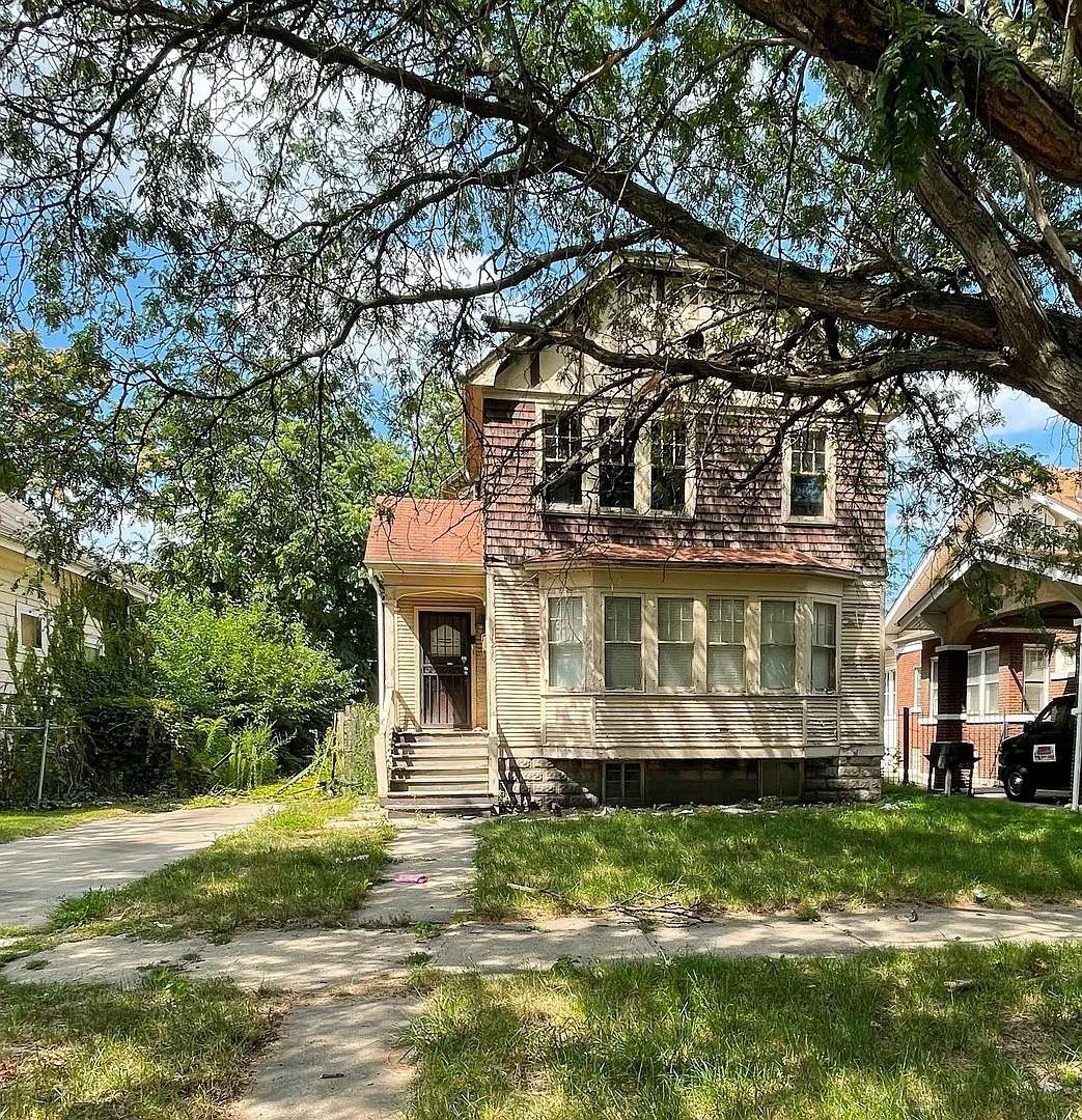 11210 S Parnell Ave photo 1
