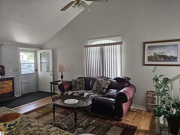 4th image of 3164 Hardwood Heights Rd