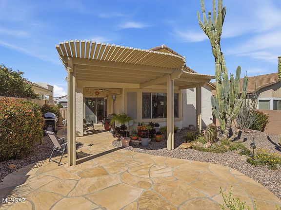 3rd image of 553 W Calle Media Luz