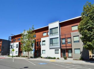 806 Zephyr Dr, Oakland, CA 94607