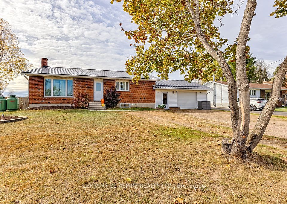 1st image of 3241 B Line Rd