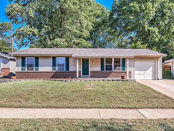 2nd image of 2545 Lindsay Ln