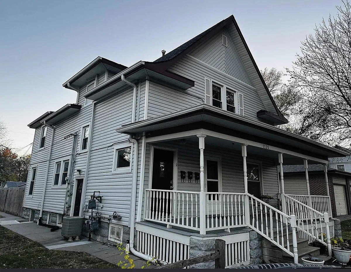 Building Photo - 1135 Sumner St #2