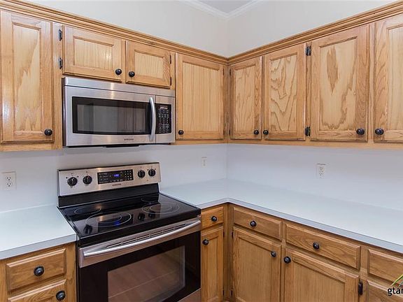 5th image of 598 Briar Cove Ln