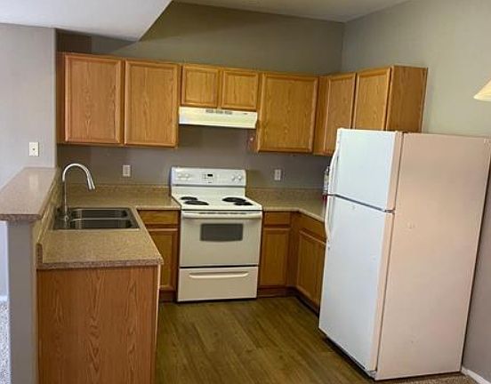 3rd image of 2010 Rancho Lake Dr Unit 201-1