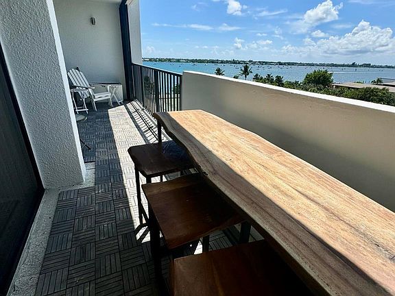 5th image of 5600 N Flagler Dr APT 604
