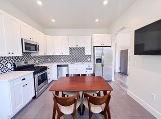 1301 W 22nd St, Los Angeles, CA 90007