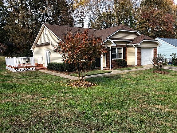 3rd image of 734 Cricketwood Ln