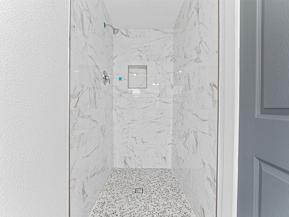 4th image of 11046 Delford Cir