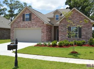 6347 Mallard Crossing Dr, Zachary, LA 70791