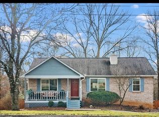 150 Ridgebark Ln, Lenoir City, TN 37772