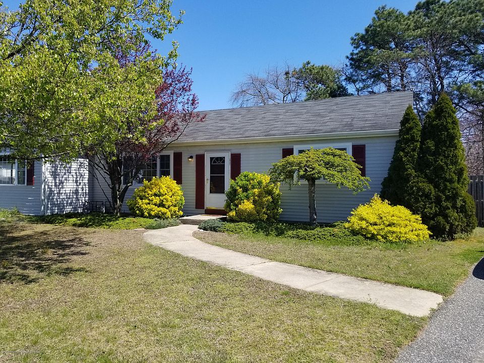 1st image of 533 Tinsmith Ct