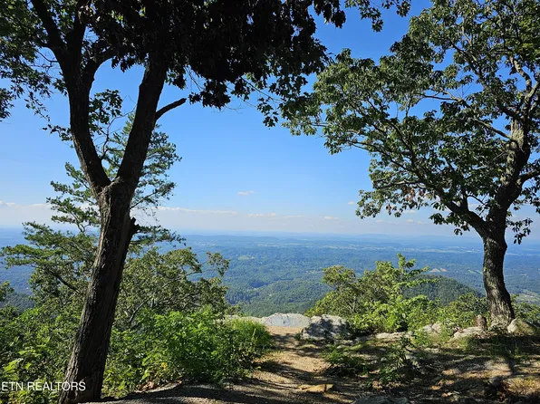 2820 Dupont Springs Rd, Sevierville, TN 37876