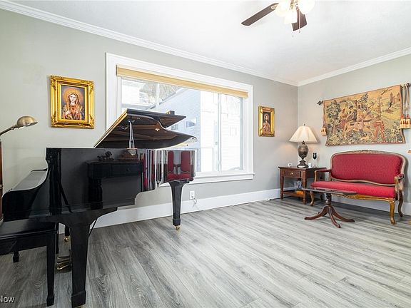 5th image of 1224 Oakmont St