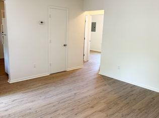 9622 8th Bay St APT 3, Norfolk, VA 23518