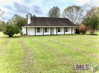 10124 Langston Dr, Denham Springs, LA 70706