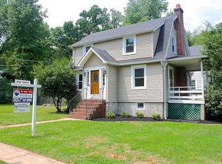 2500 S Hayes St, Arlington, VA 22202