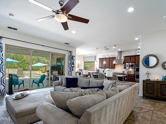5th image of 2880 E IRIS Drive
