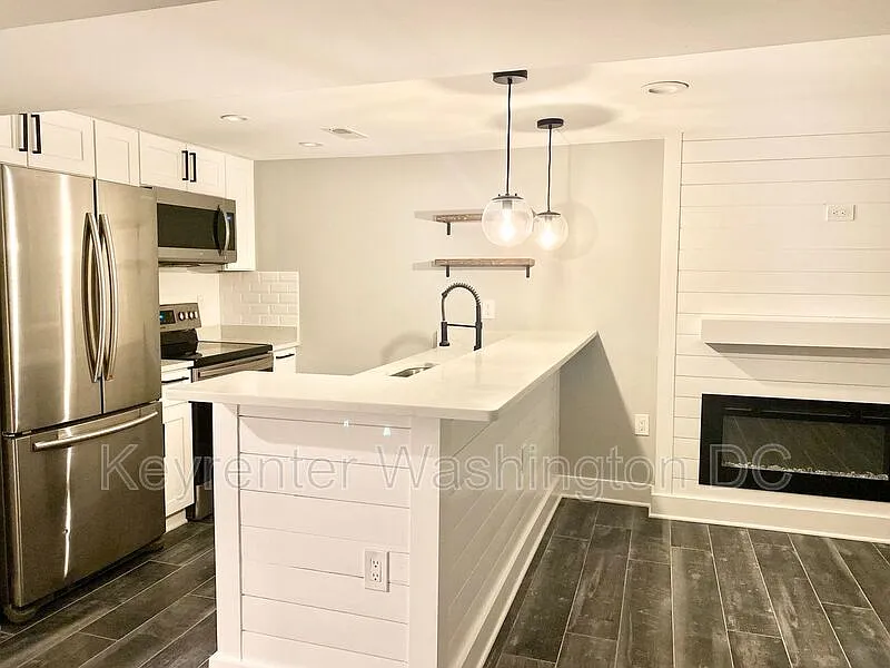1 bed, 1.0 bath, $1,500 — Photo 4