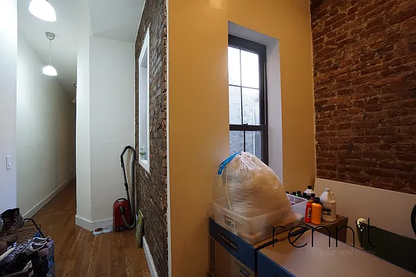 Rented by Rennit Inc. | media 26