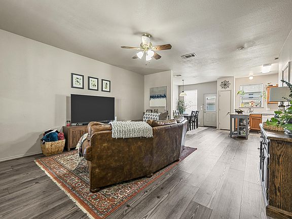 5th image of 10601 Astor Dr