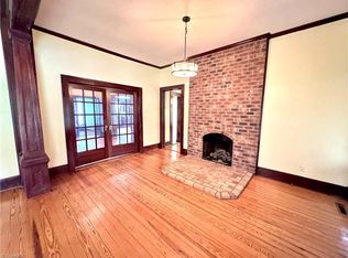 639 Elk Spur St, Elkin, NC 28621