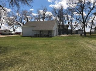 144 7th St, Gardner, ND 58036