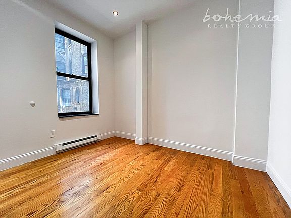 4th image of 8 W 108th St #27B