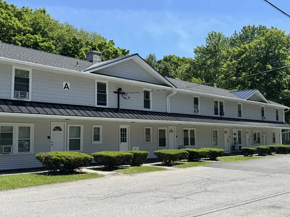 98 East Market Street, 98 E Market St, Hyde Park, NY 12538