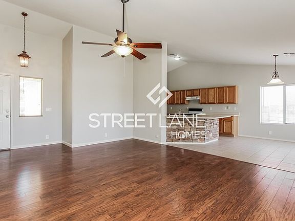 5th image of 3910 W Abraham Ln