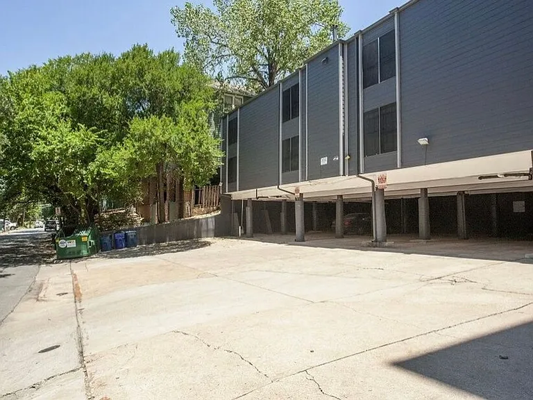 Marian Condos — Photo 17