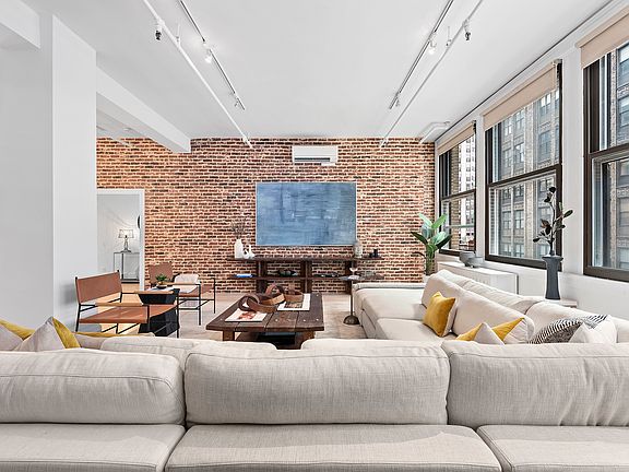 3rd image of 14 E 33rd St APT 7N