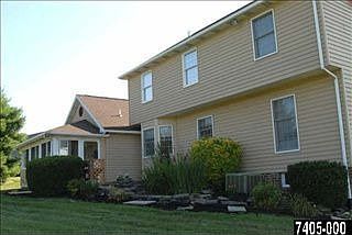 3rd image of 45 Stoneridge Dr